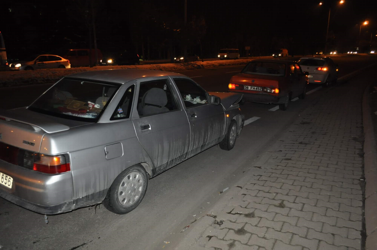 Kaygan Yol Kazaya Neden Oldu