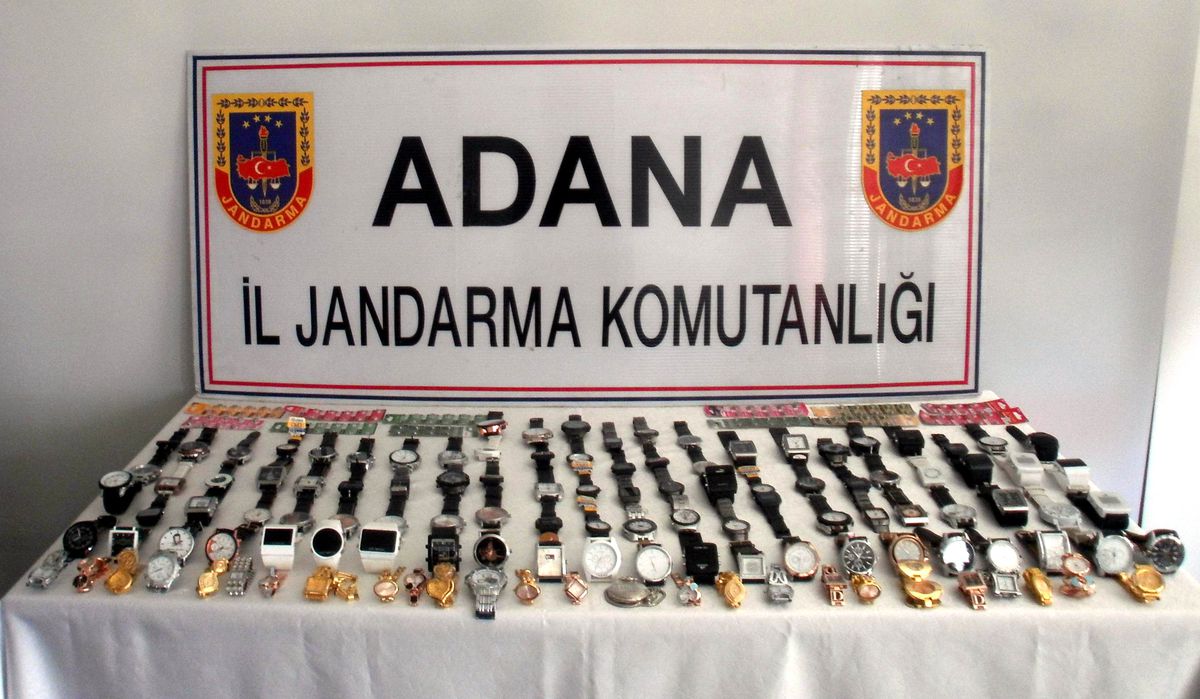 Adana\'da 117 Kaçak Saat Ele Geçirildi