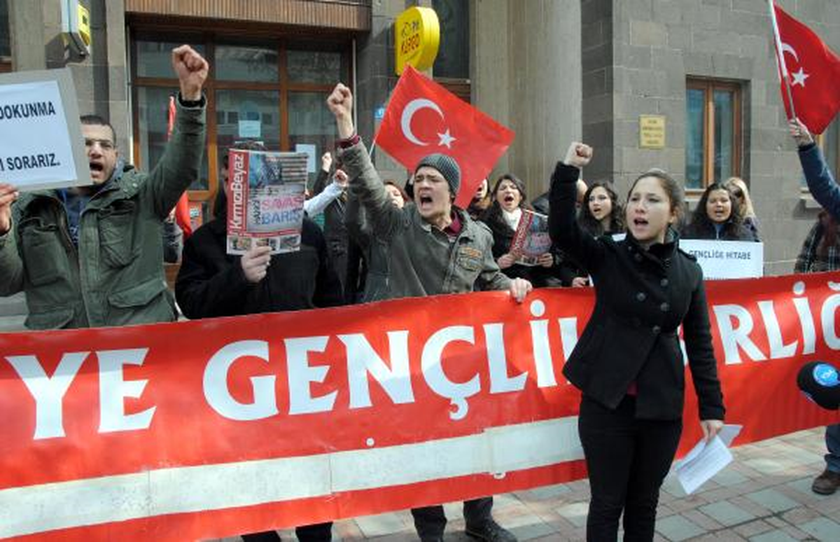 Afyonkarahisar\'da Gençliğe Hitabe Eylemi