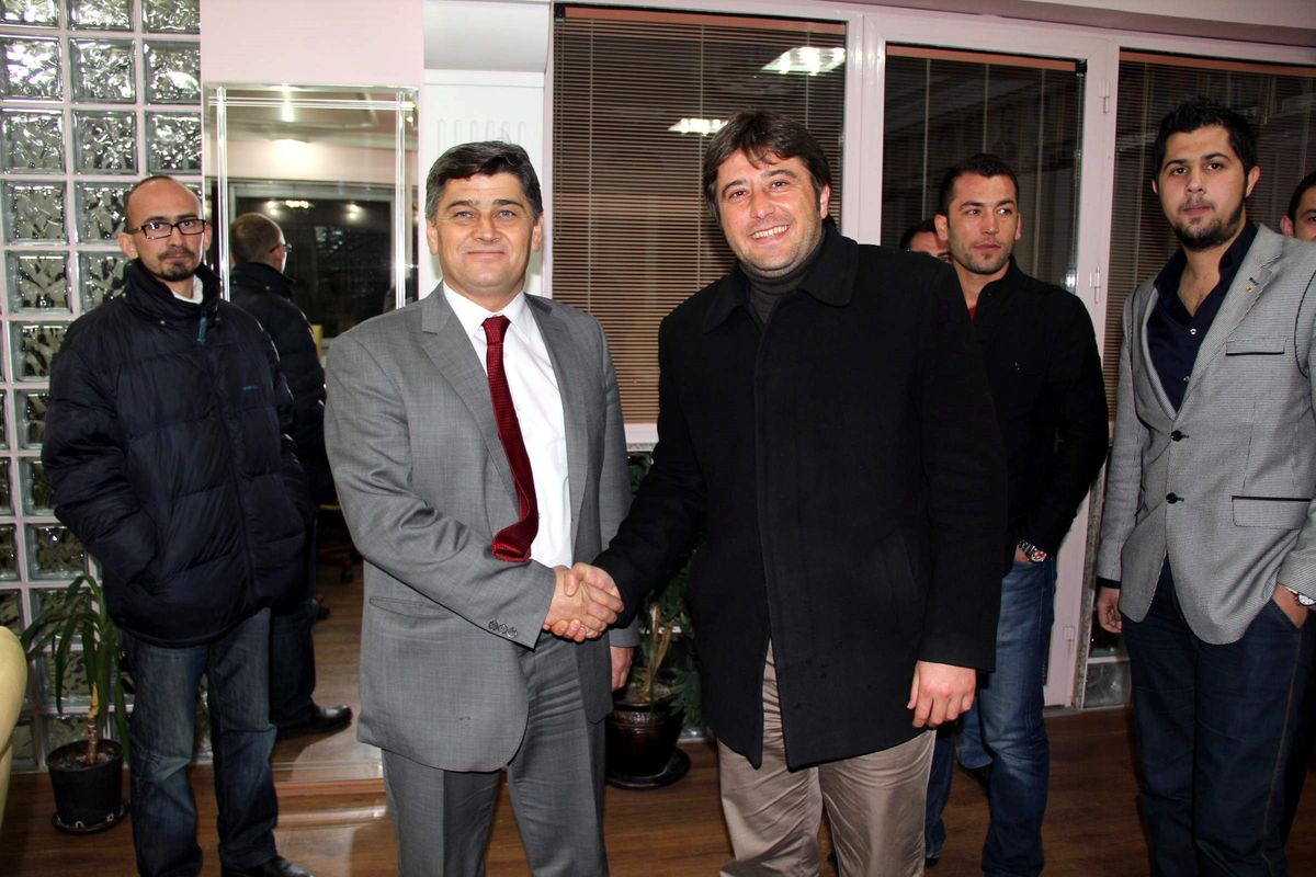 Ak Gençler Belediye Başkanlarını Ziyaret Ediyor