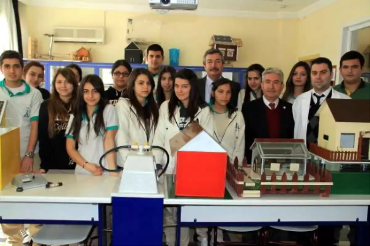 Akdeniz Koleji\'nden Tübitak\'a 7 Proje