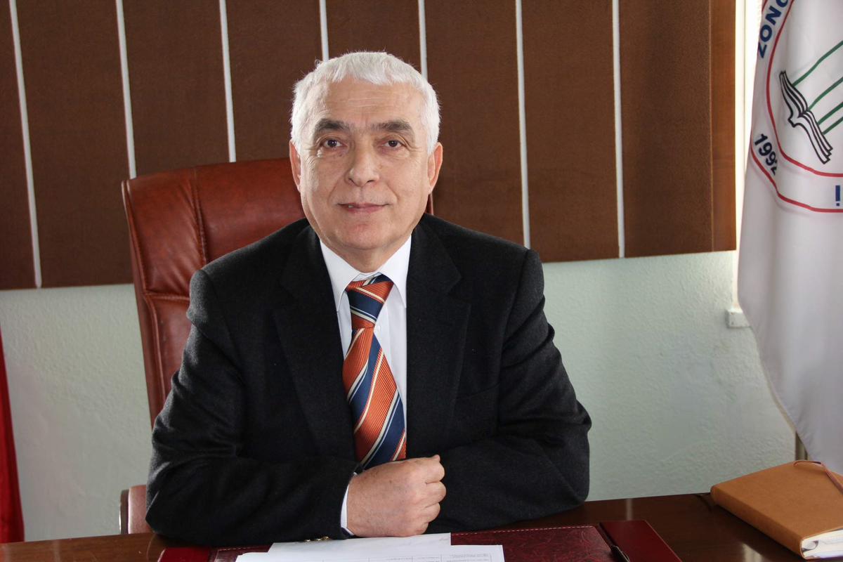 Alaplı Myo'da ' Vasıflı Eleman İhtiyacı, Sanayi ve Yan Sanayi Gelişimi' Konulu Konferans