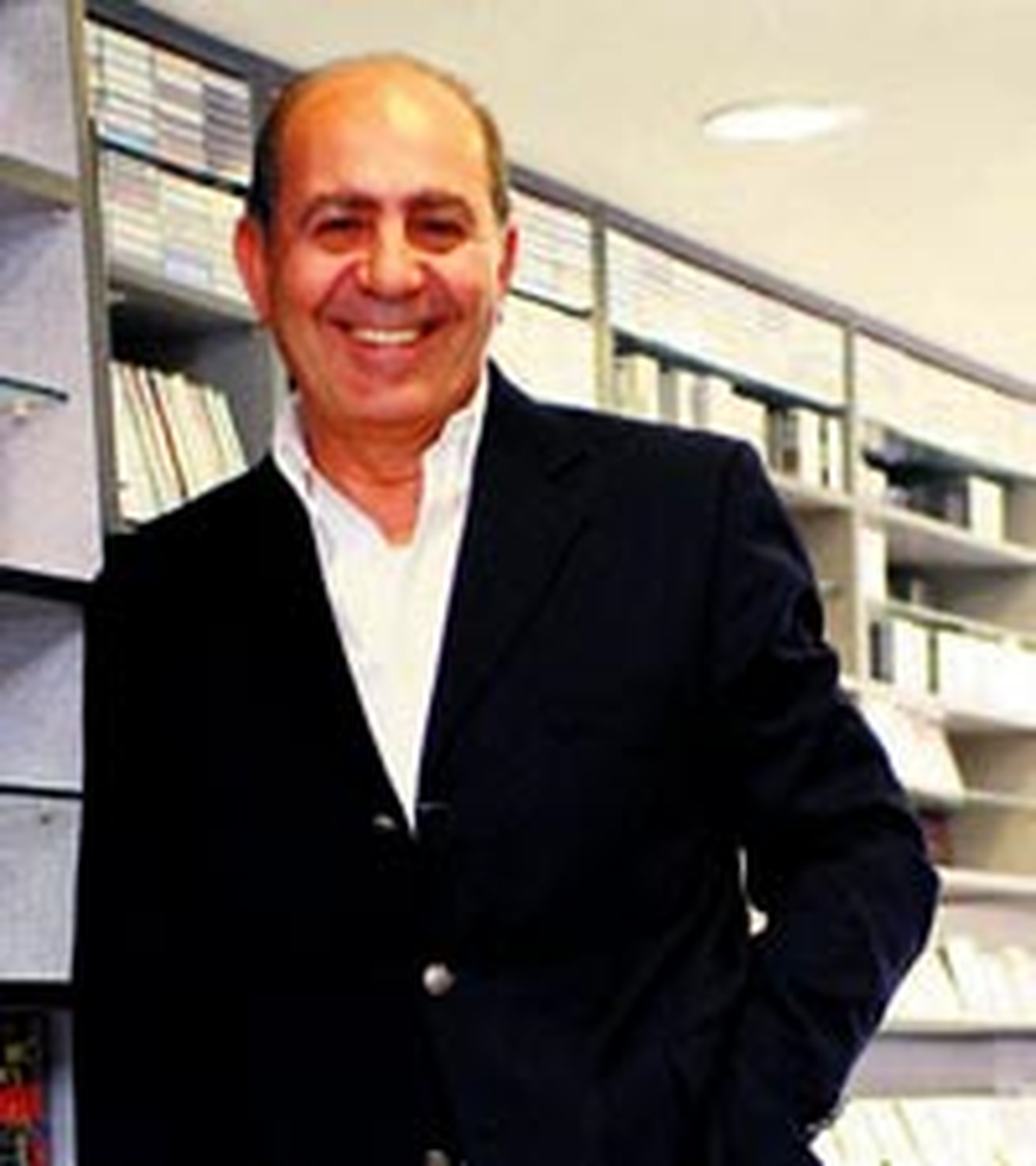 Sanatçılara Sitem Etti!