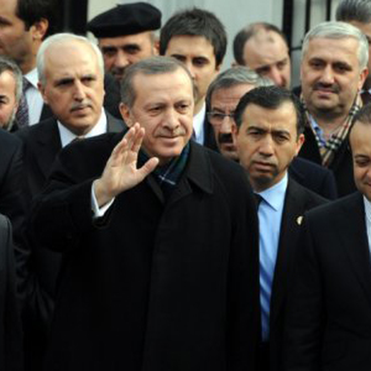 Başbakan Erdoğan\'dan Aydınlar\'a Jest