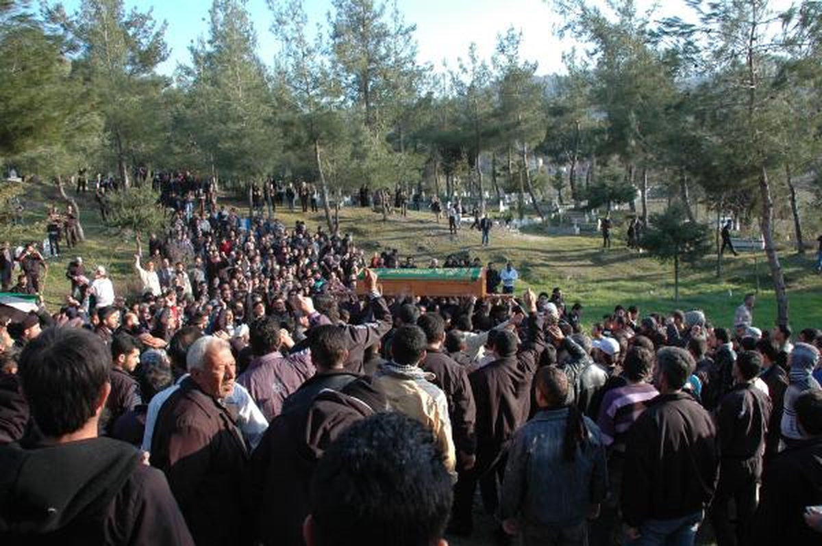 Çadır Kentlerdeki Suriyeliler Çatışmaları Protesto Etti (2)
