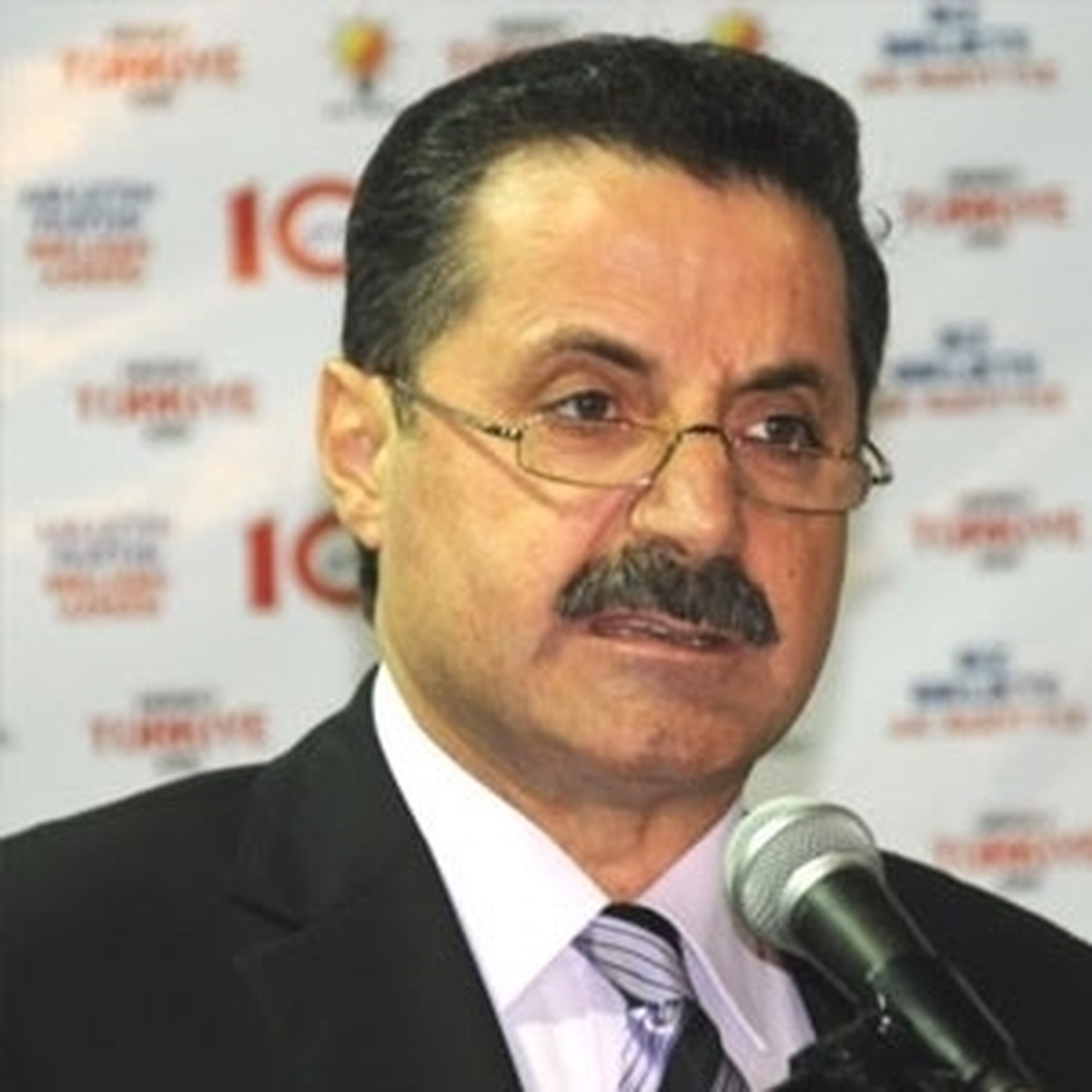 Çelik: Başbakanımız Hasta Değil Ustadır
