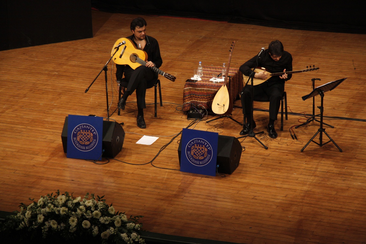 Dünyaca Ünlü Gitar ve Bağlama Ustaları Gaziantep\'te Buluştu