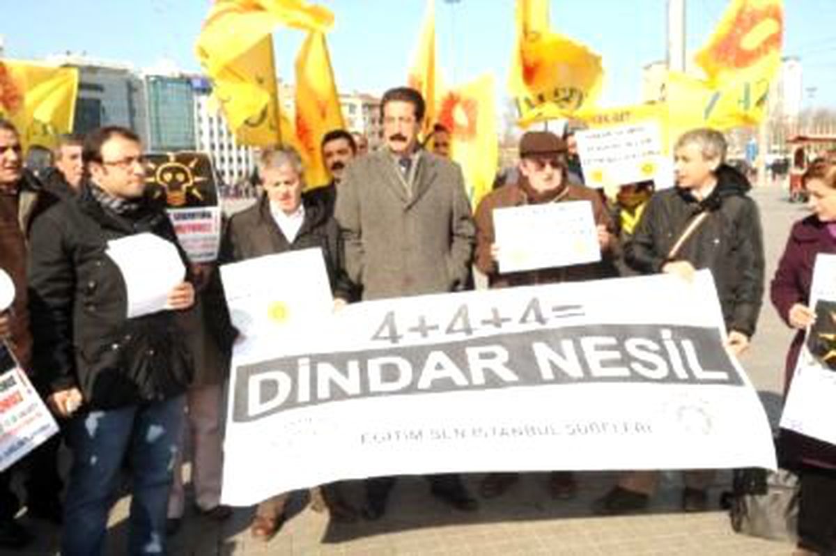 Eğitim-Sen Şube Başkanı Şahin: AKP Zorunlu Eğitimi 4 Yıla İndirmektedir
