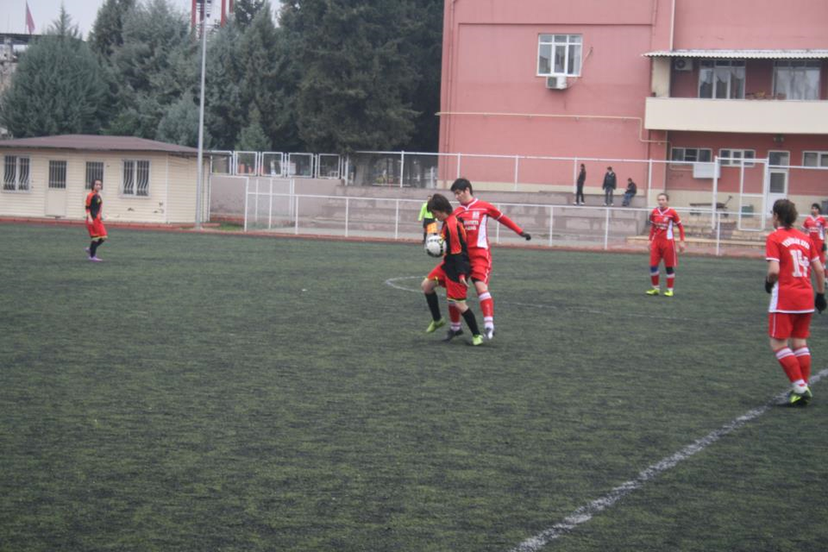Elazığ Hedefspor Yarın Diyarbakır Büyükşehir Belediyespor\'u Ağırlayacak