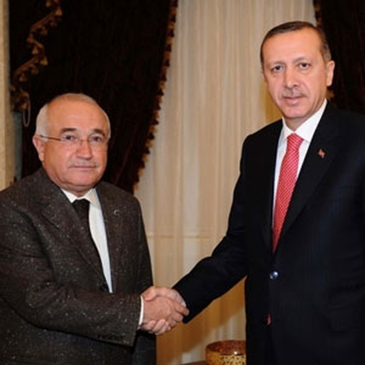 Erdoğan, Çiçek ile Görüştü