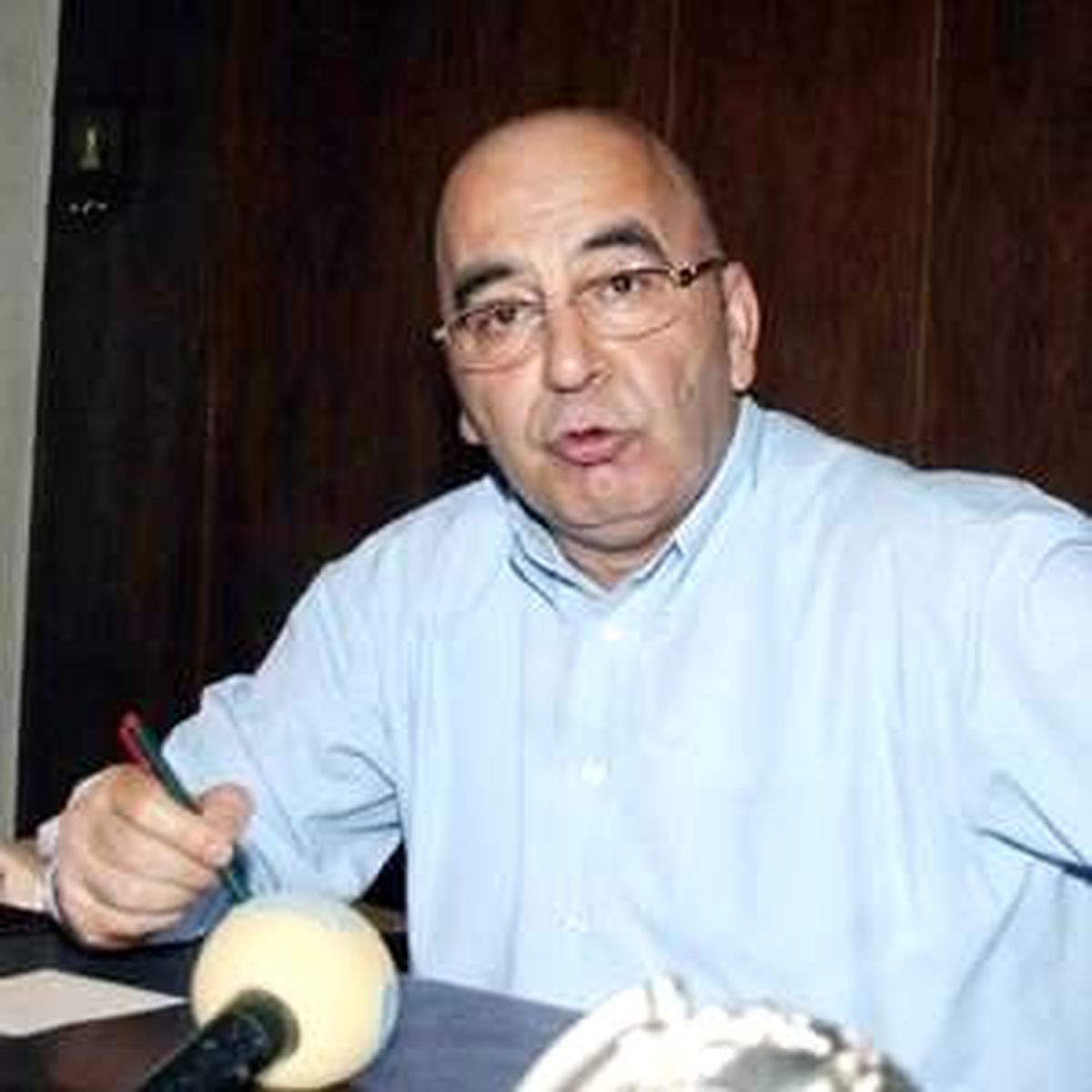 Galatasaray\'dan Ata Aksu\'ya Destek