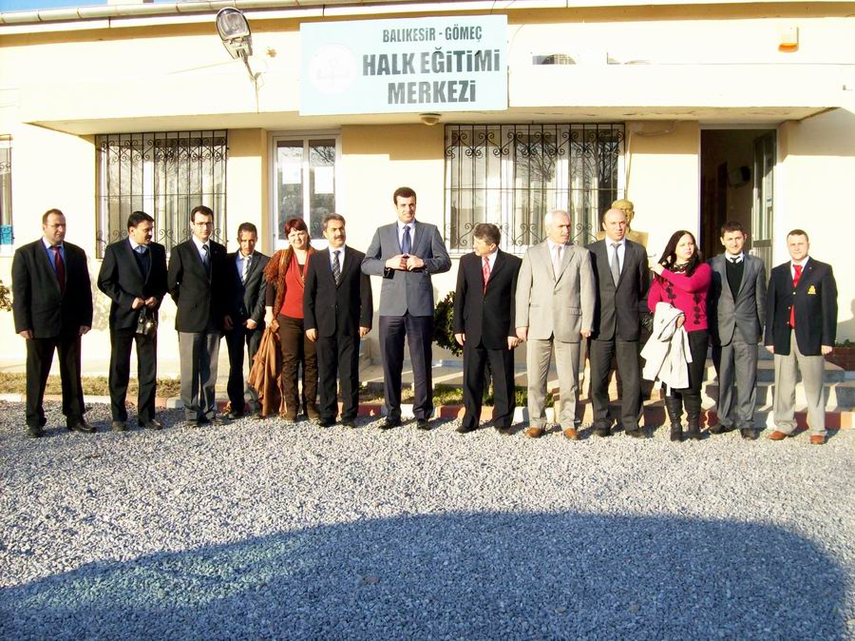 Gömeç Halk Eğitimi Merkezi\'nde Oryantiring Kursu