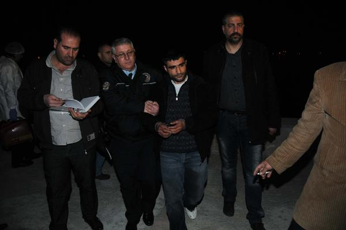 Hayat Kurtarmak İstedi, Arandığı Anlaşılınca Gözaltına Alındı