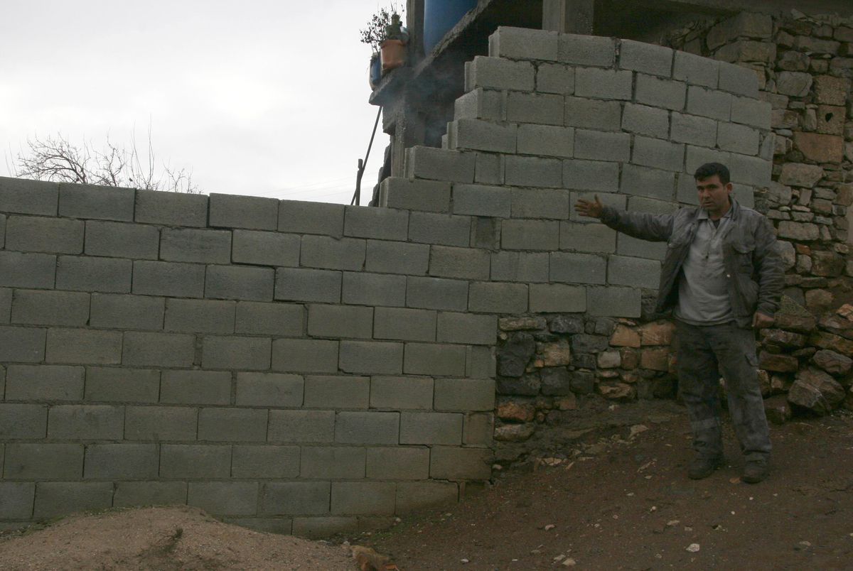 Heyelan Nedeniyle Evlerinden Olan Vatandaşlardan Yardım Çağrısı