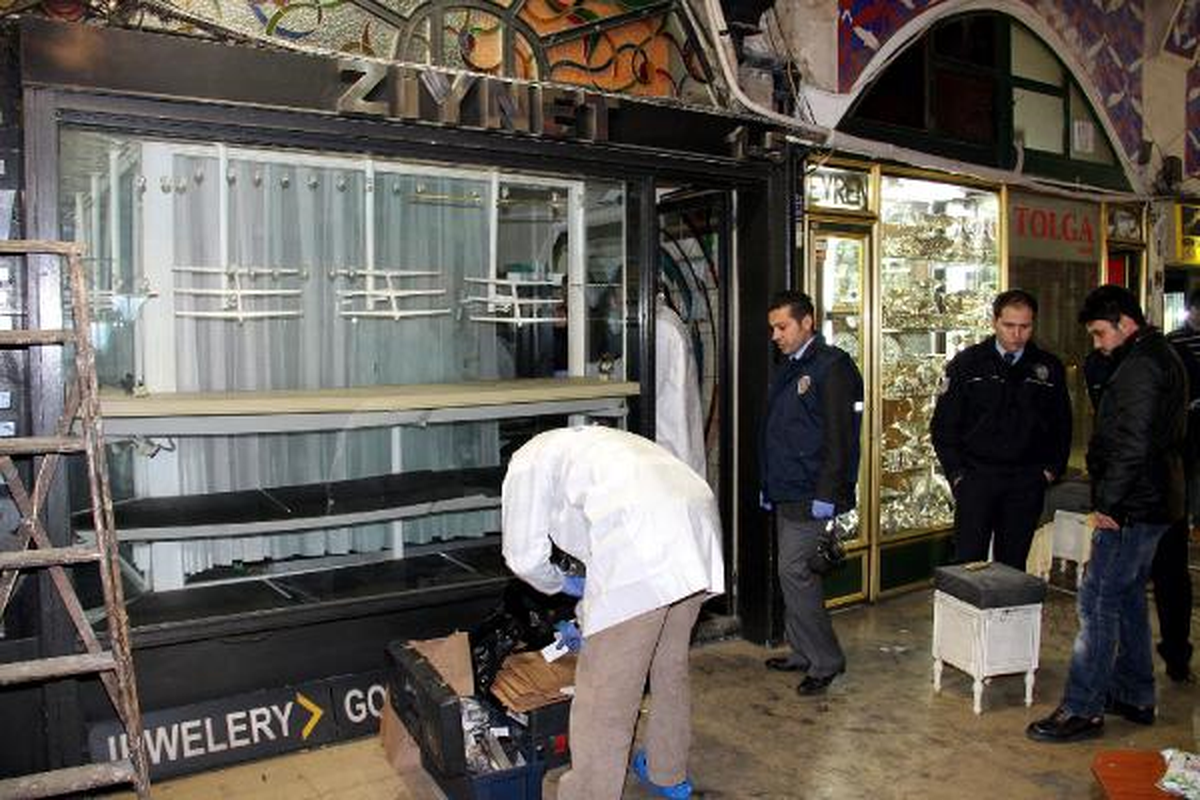 Kapalıçarşı'da 6 Milyon Liralık Soygun
