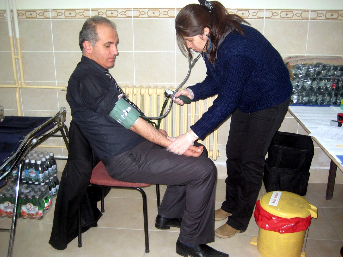 Kavak İlköğretim Okulu Öğretmenleri ve Öğrenci Velilerinden Kan Bağışı Kampanyası