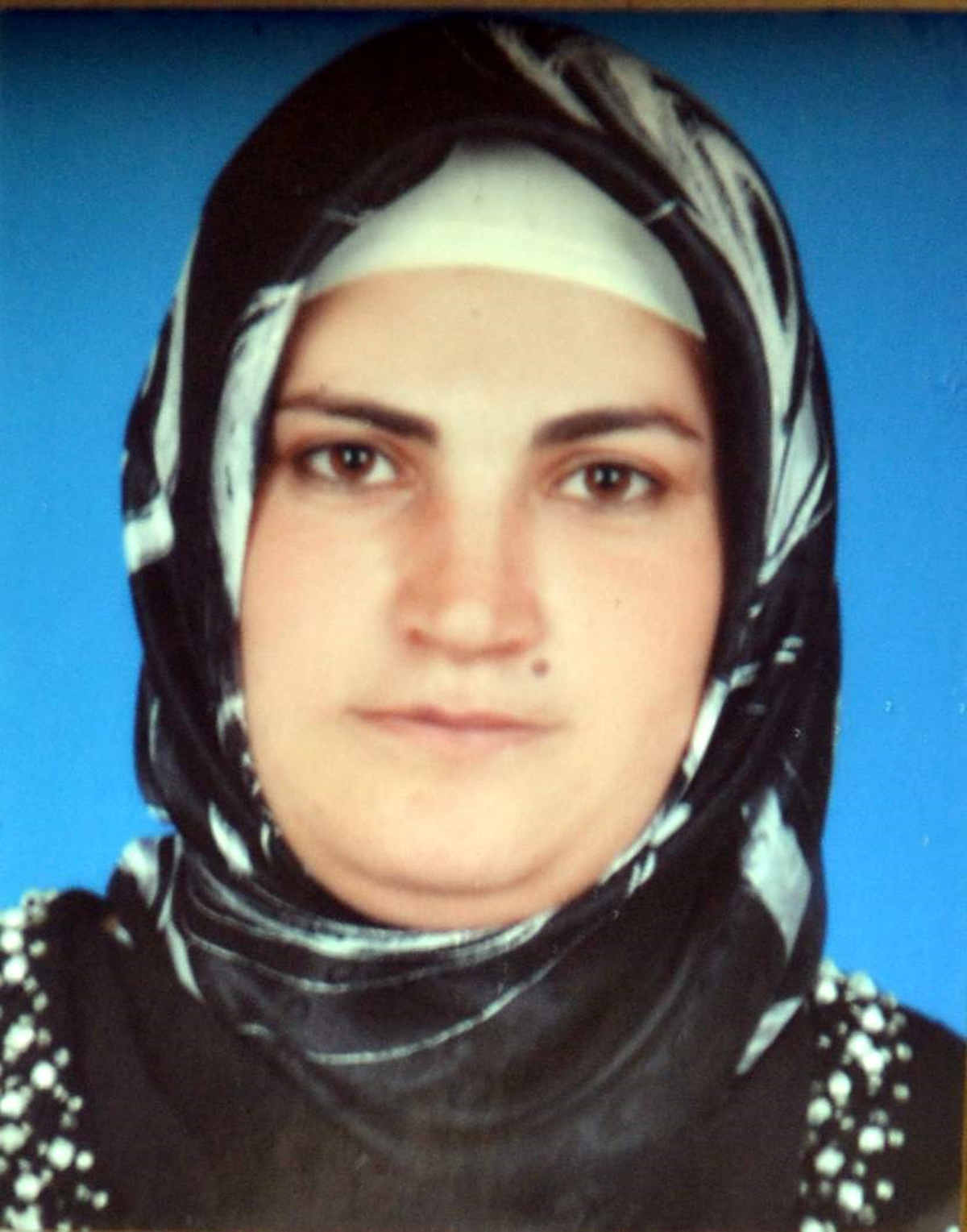 Kayınvalidesi ile Yaşamak İstemeyen Eşini Bıçaklayarak Öldürdü