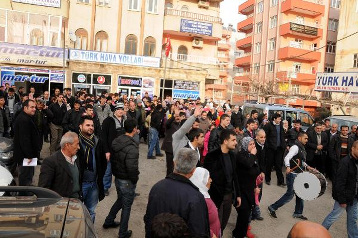 Mardin\'de Davul- Zurnalı Asker Uğurlama