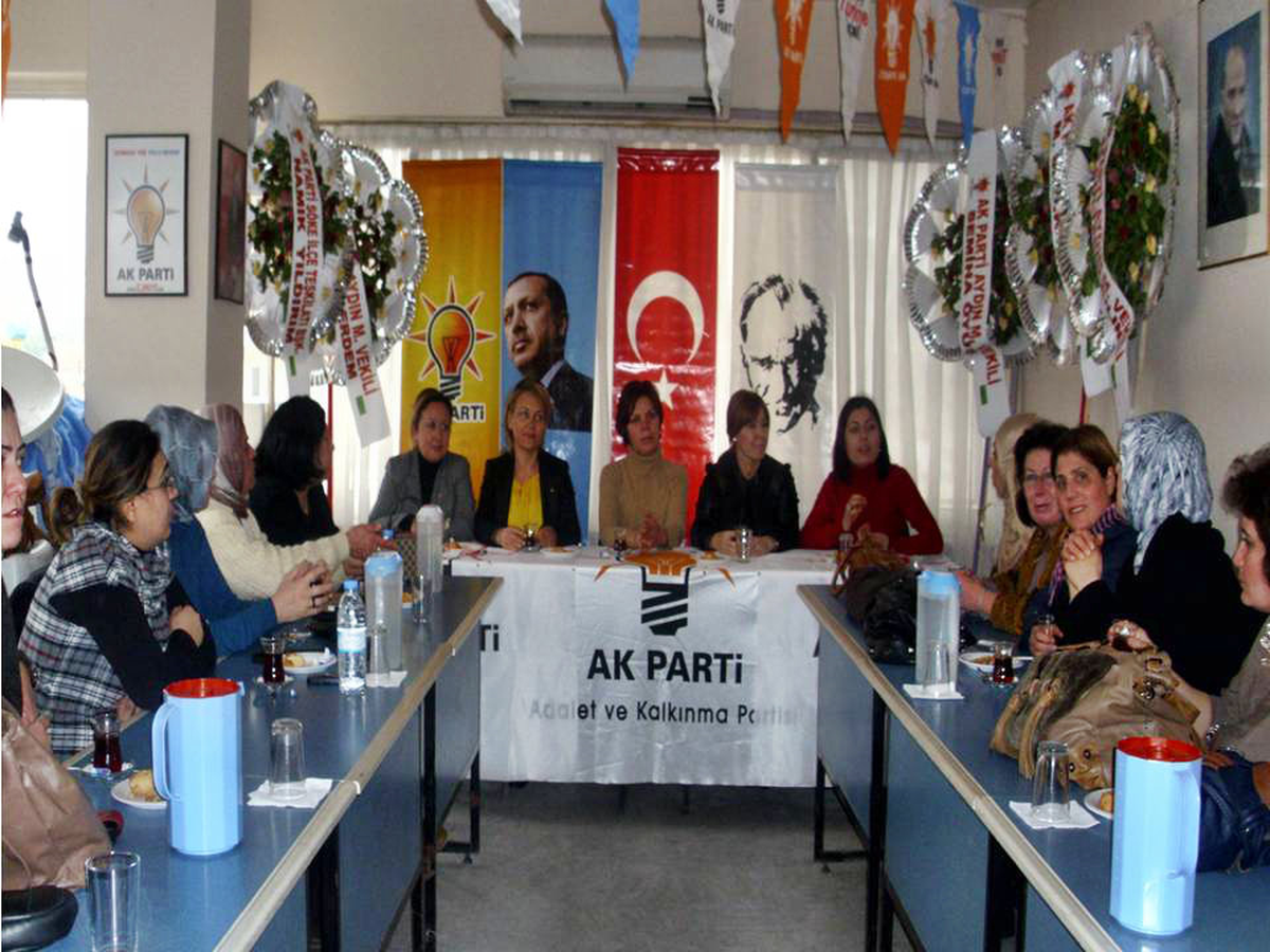 Söke Kadın Girişimcilerden AK Parti Ziyareti