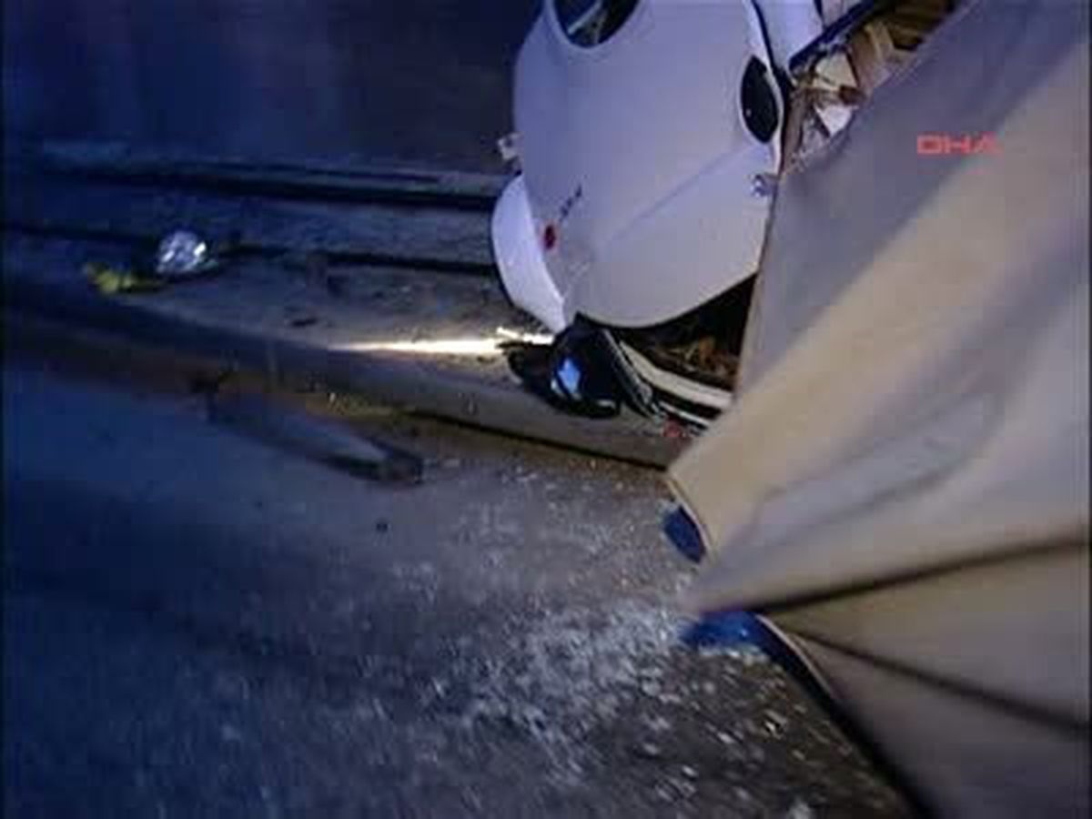 TEM\'de Trafik Kazası: 2 Yaralı