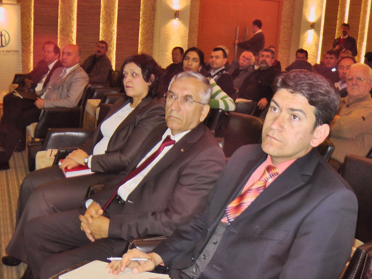 Yaşanan Ekonomik Krizlerin Yansımaları Fethiye\'de Anlatıldı