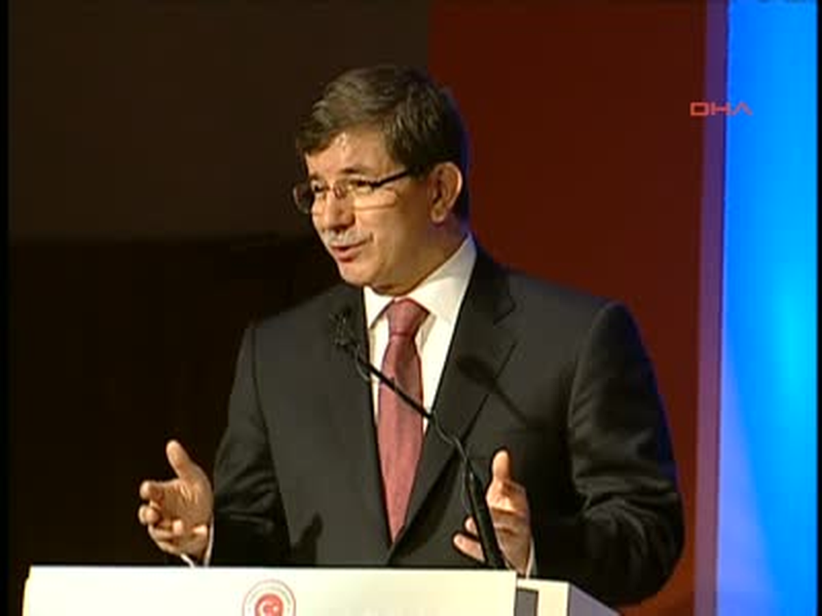 Davutoğlu, "İstanbul Arabuluculuk Konferansı"nda Konuştu
