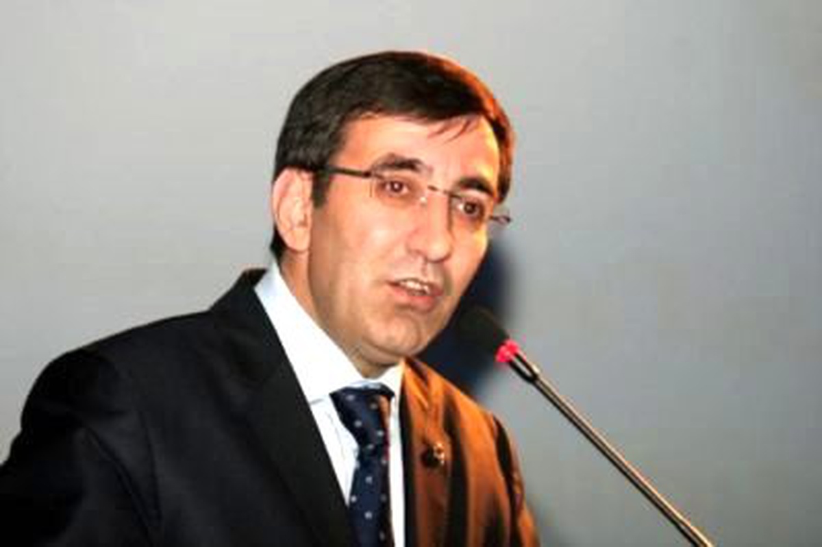 Bakan Yılmaz, Kent Konseyleri Gençlik Meclisi Bölge Toplantısına Katıldı