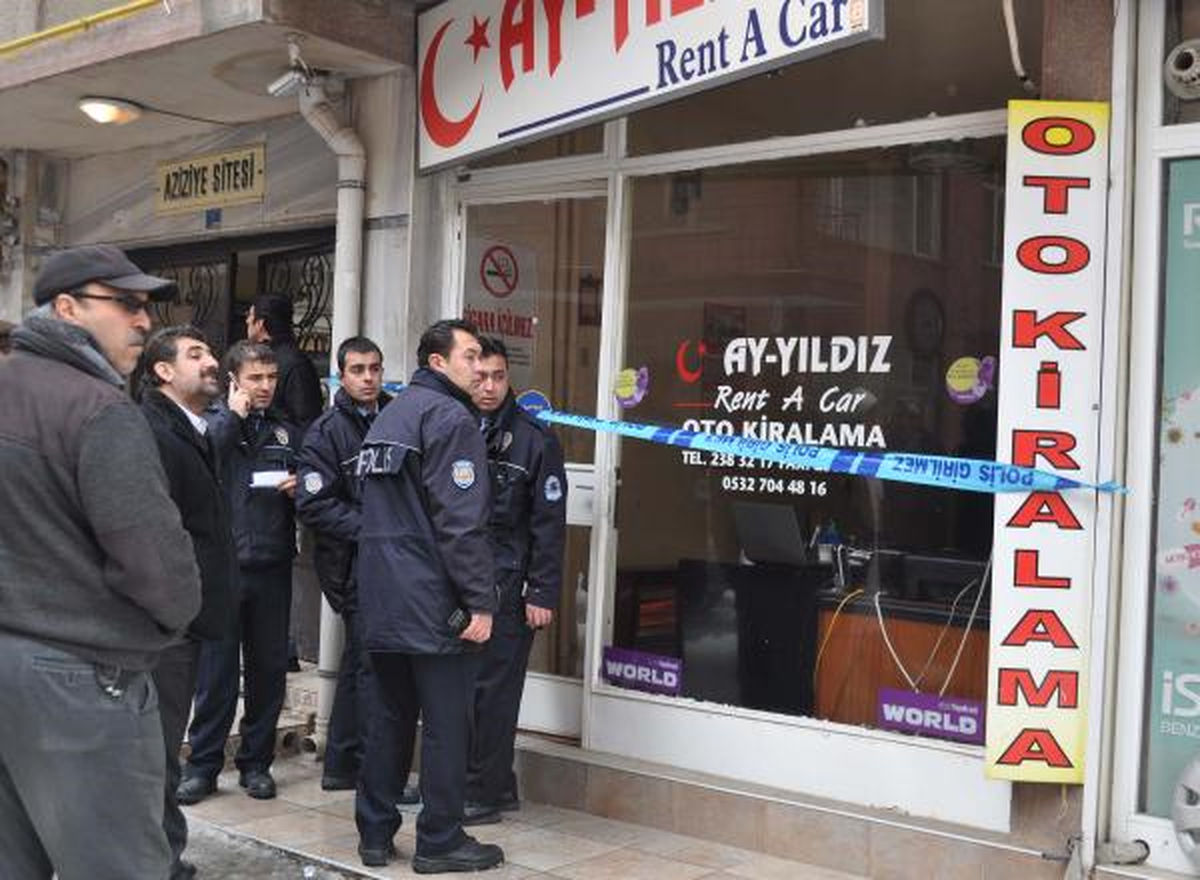 Çete, Otomobil Kiralayan İş Yeri Sahibini İntihara Sürüklemiş