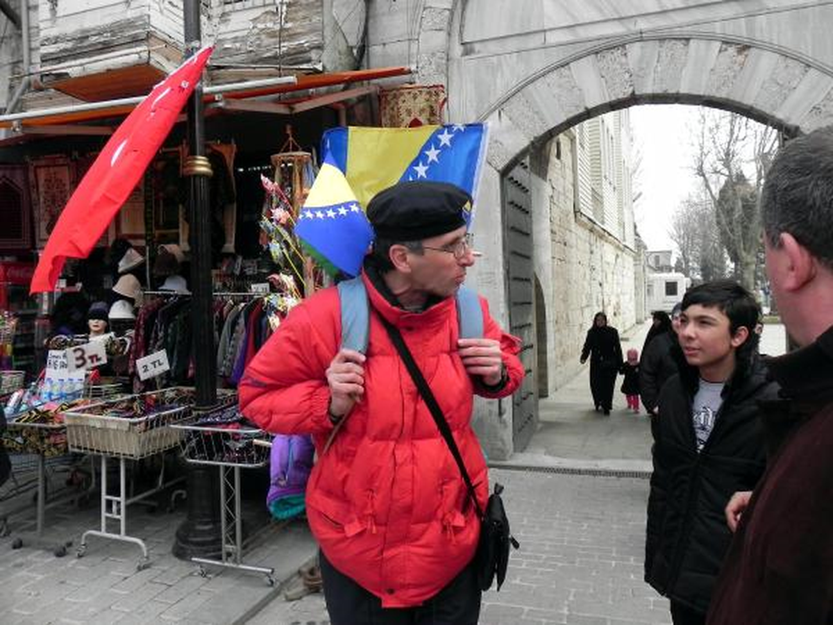 Gördüğü Rüya Üzerine 6 Bin Kilometre Yürüyerek Mekke\'ye Gitmeye Karar Verdi