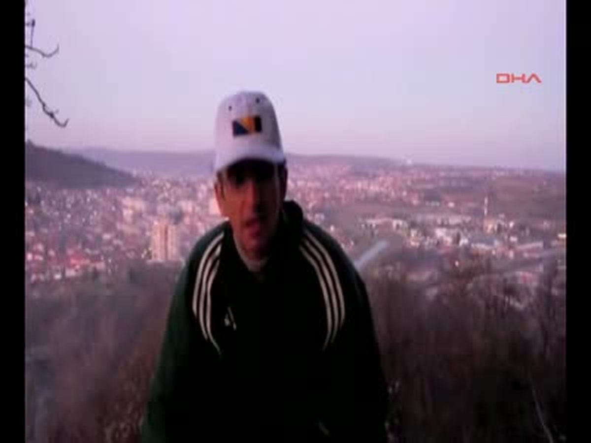 Gördüğü Rüya Üzerine 6 Bin Kilometre Yürüyerek Mekke\'ye Gitmek İsteyen Bosnalı İstanbul\'a Vardı