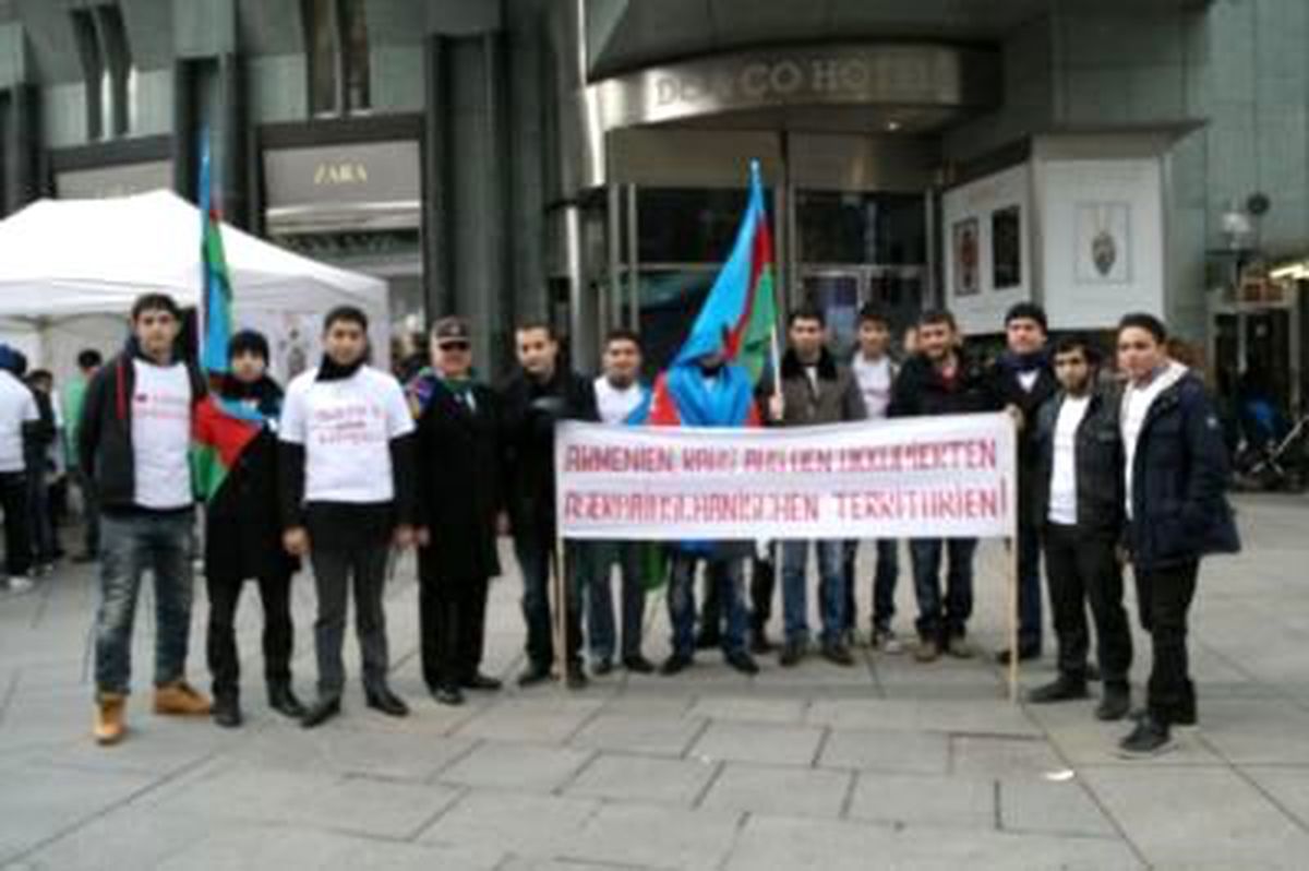 Hocalı Katliamı Viyana\'da Protesto Edildi