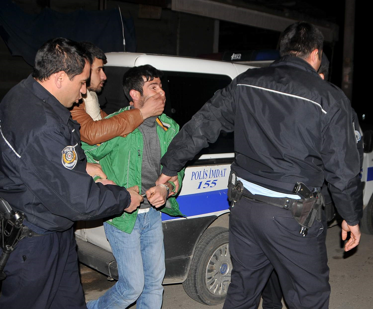 İşyerlerine Saldıran Alkollü 4 Kişi Gözaltına Alındı