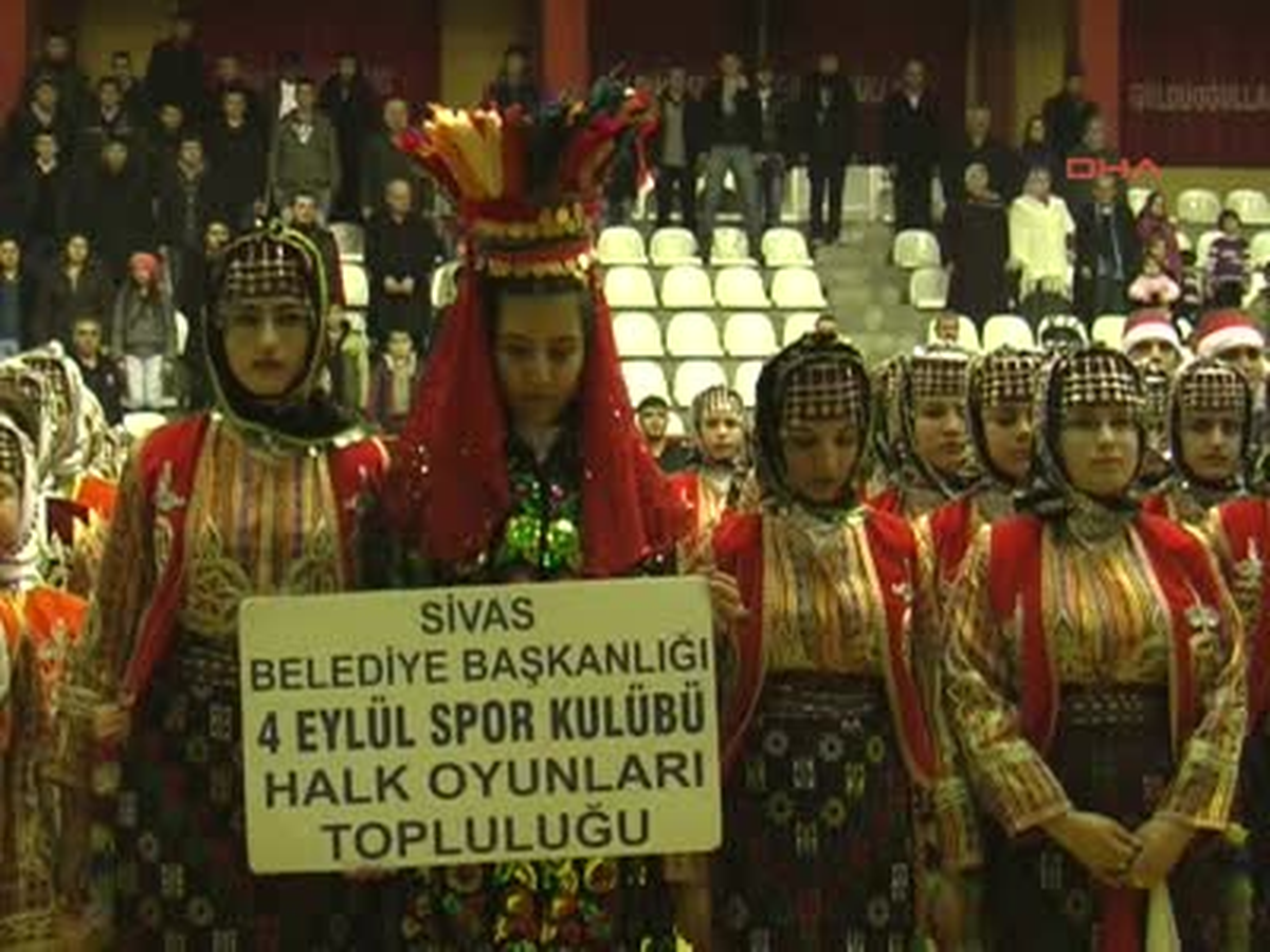 Kulüpler Arası Halkoyunları Yarışması Yapıldı