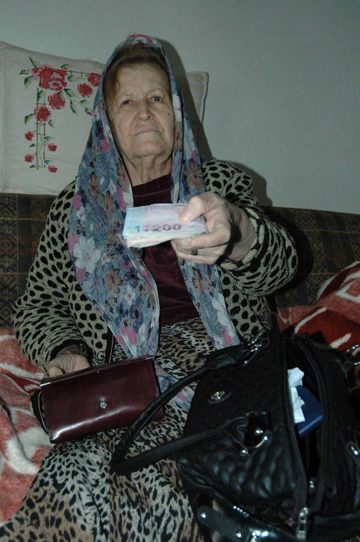 Para ve Altınları İçin Öldürüldü