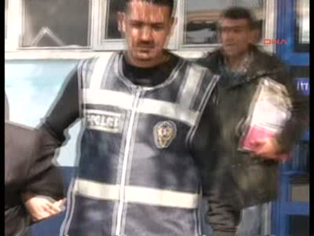 Sahte Doktor, Hastaları Dolandırdı