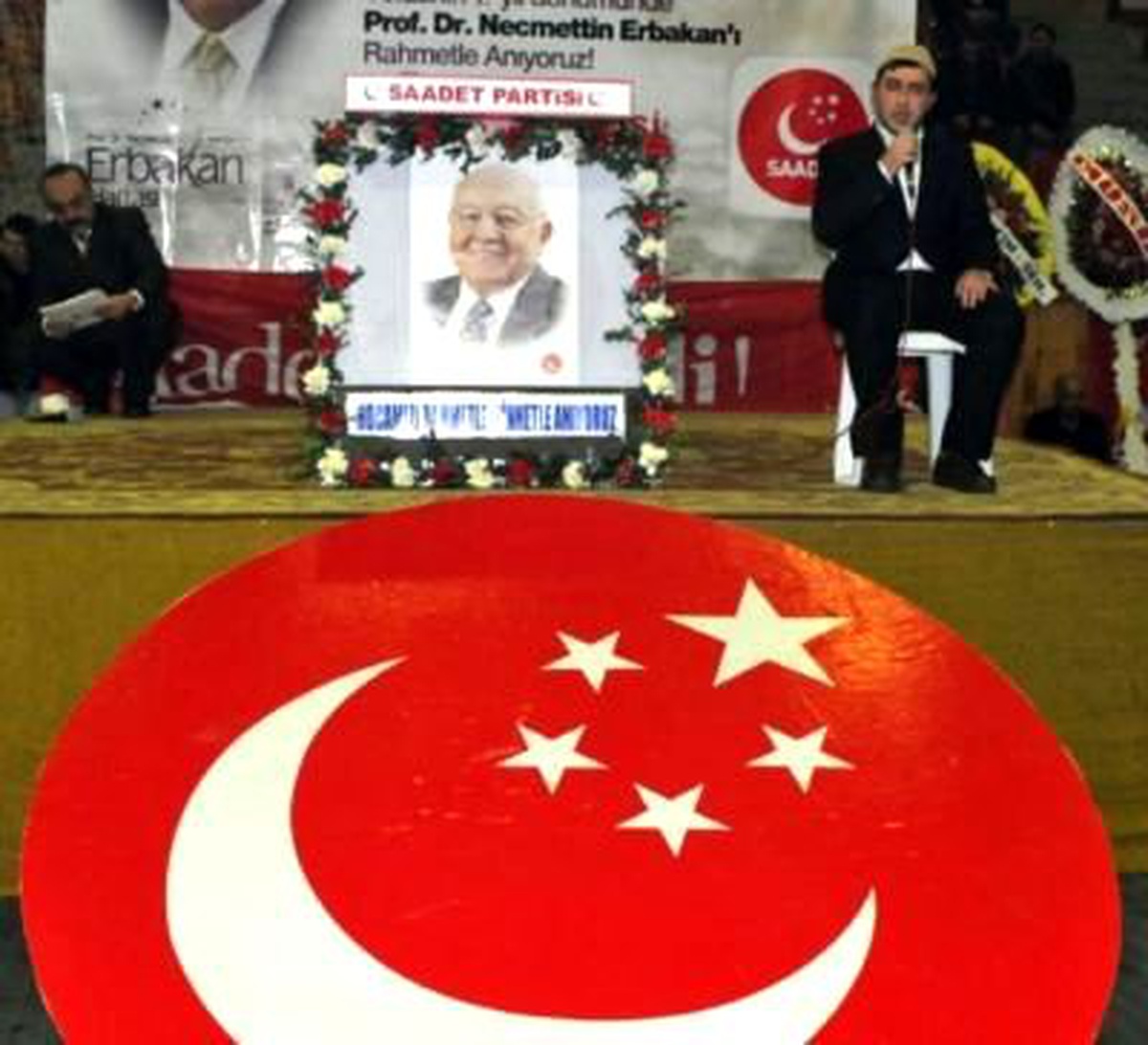 Sivas\'ta Necmettin Erbakan\'ı Anma Gecesi Düzenlendi