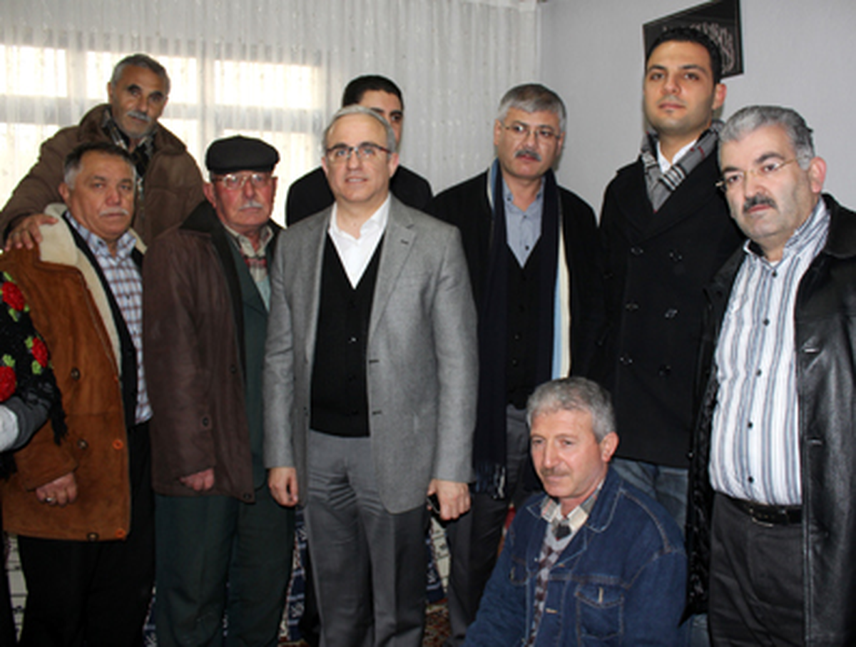 Sürekli: "Karşıyakalı\'nın Yanındayız"