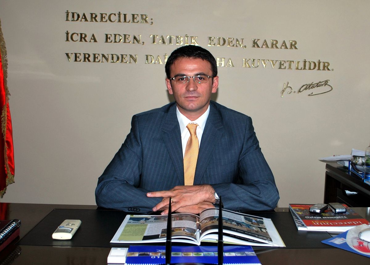 Vezirköprü\'de Öğrencilere Ayakkabı Yardımı