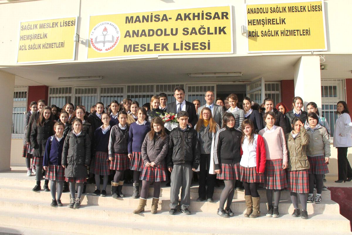 Akhisar Belediye Başkan Yardımcısı Çakmak Öğrencilerle Buluştu