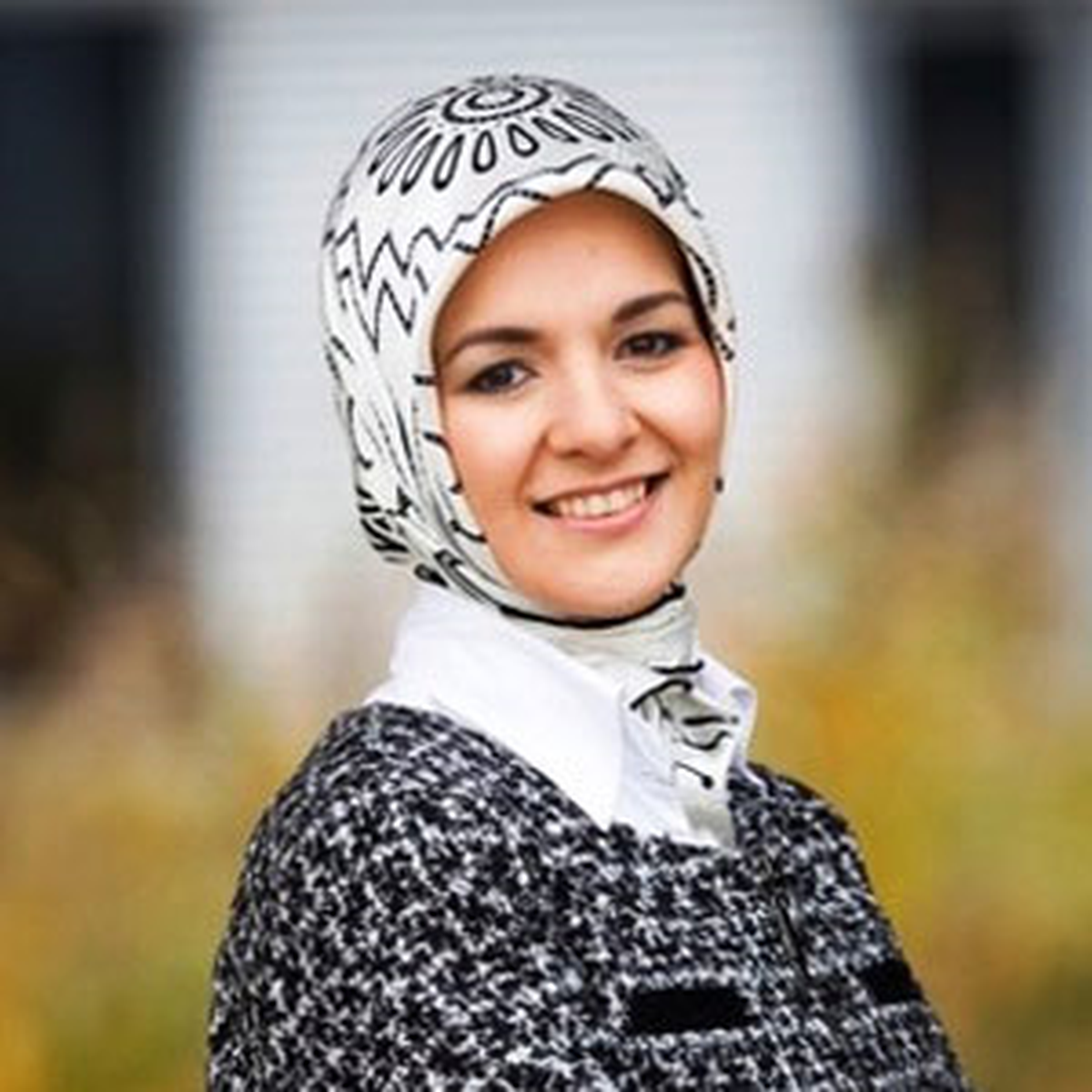 Belçika\'da Türk Asıllı Başörtülü Milletvekili Mahinur Özdemir\'e Irkçı Saldırı