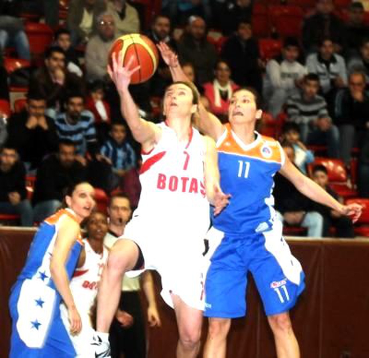 Botaşspor - Mersin Büyükşehir Belediyespor: 76-69