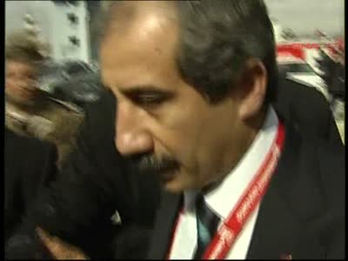 CHP Kurultayında Gerginlik