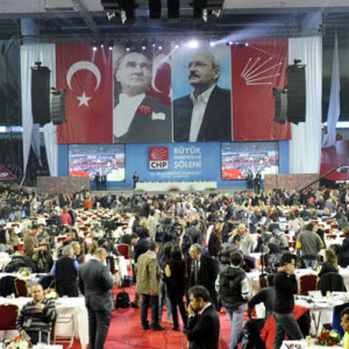 CHP\'nin 16. Olağanüstü Kurultayı