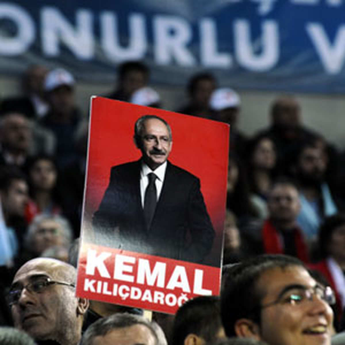 CHP\'nin 16. Olağanüstü Kurultayı Başlıyor