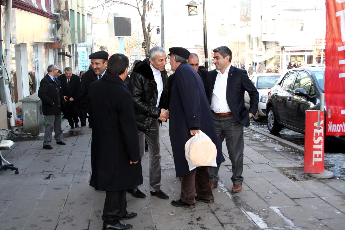 Erzurum ve Kars AK Parti Milletvekillerinden Esnaf Ziyareti