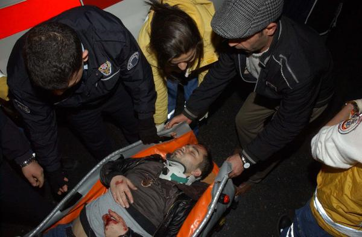 Fatih'te Trafik Kazası: 3 Yaralı