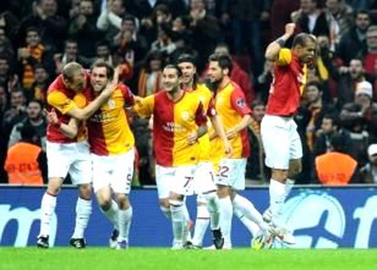 Galatasaray Play-Off\'u Garantiledi!