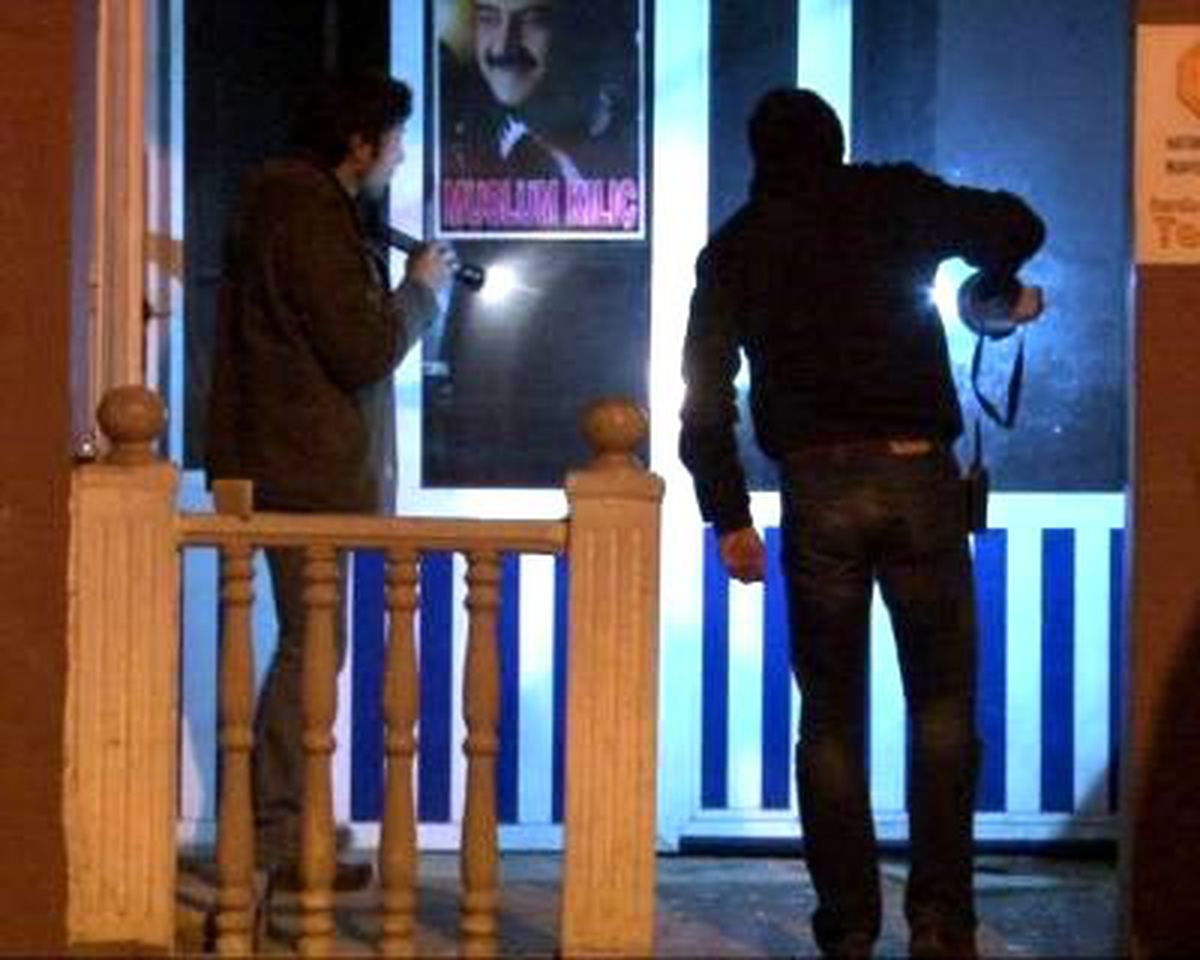 Kahvehaneye Bombalı Saldırı: 5 Yaralı