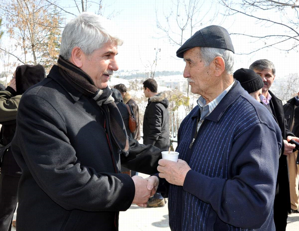 Odunpazarı Belediye Başkanı Burhan Sakallı Yenikent Mahallesini Ziyaret Etti
