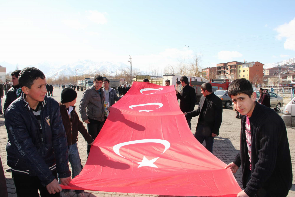 Oltu\'da Hocalı Katliamı Protesto Edildi